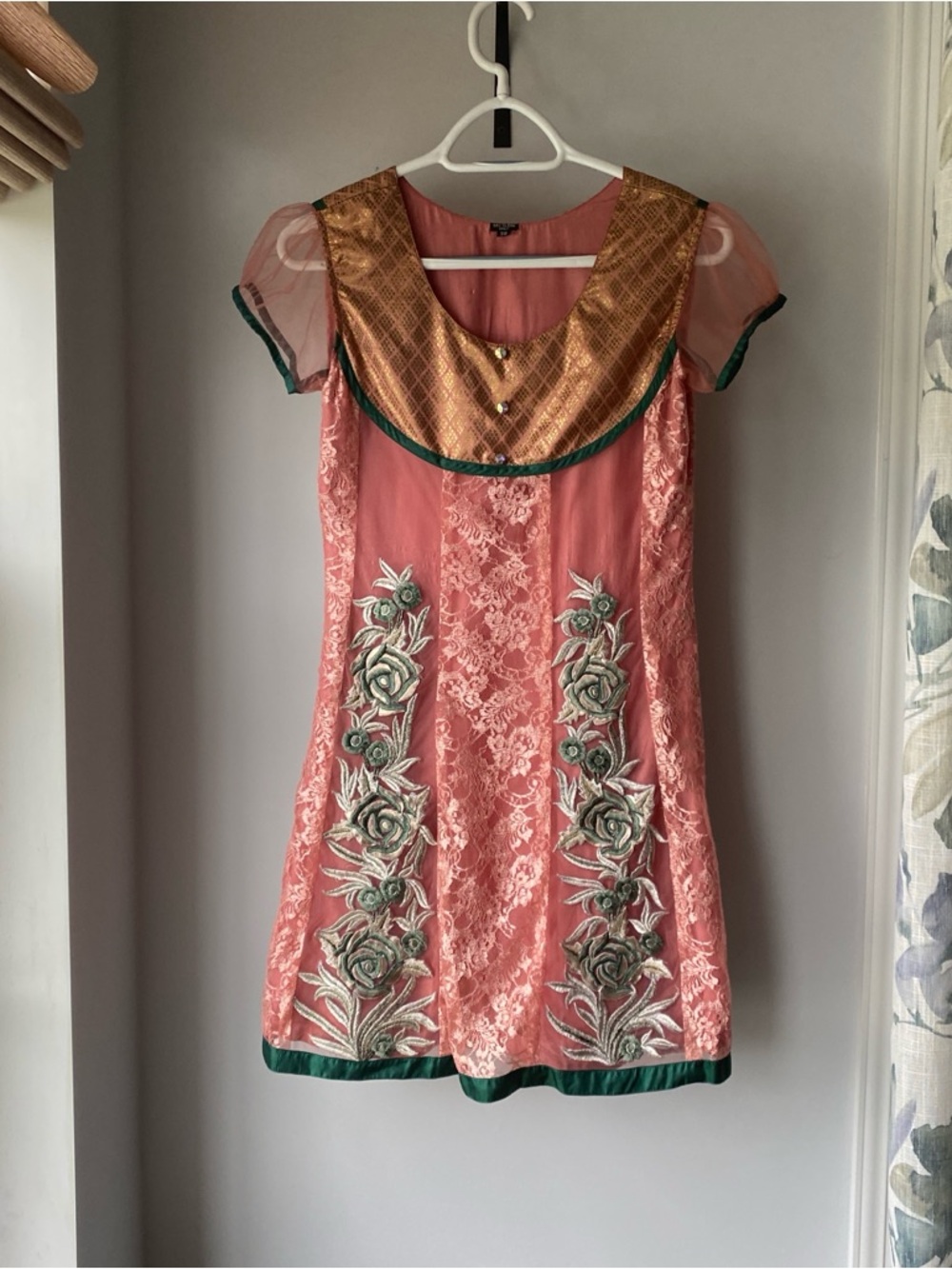 romantic pink silk floral  embroidered coquette dress - sz xs